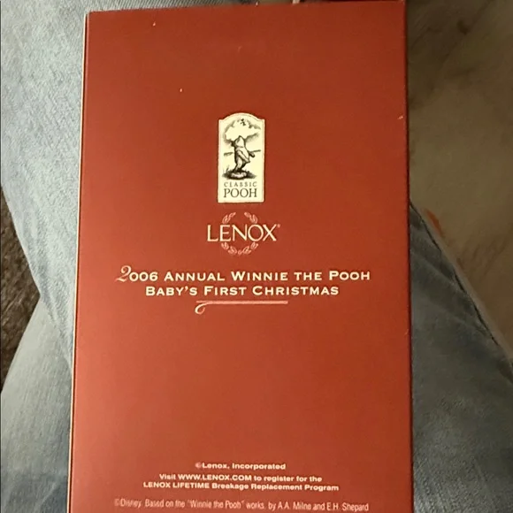 Lenox 2006 Annual Winnie the Pooh Baby’s First Christmas Ornament - Picture 2 of 7